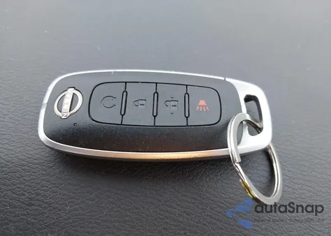 2024 Nissan Kicks Sv Xtronic Cvt z USA, uszkodzony, nr VIN 3N1CP5CV7RL560548